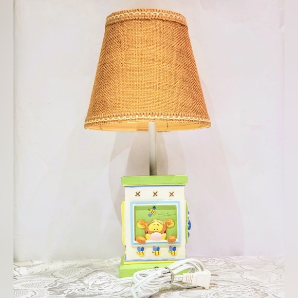 Winnie the Pooh and friends nursery night lamp.  Piglet, Eeore and Tigger - Picture 4 of 11